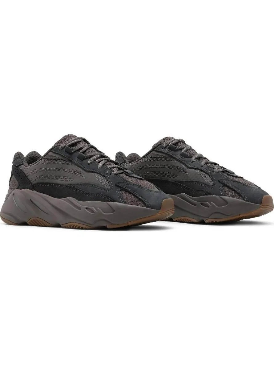 Кроссовки Yeezy Boost 700 V2 Mauve — изображение 4 из 10, бежевый
