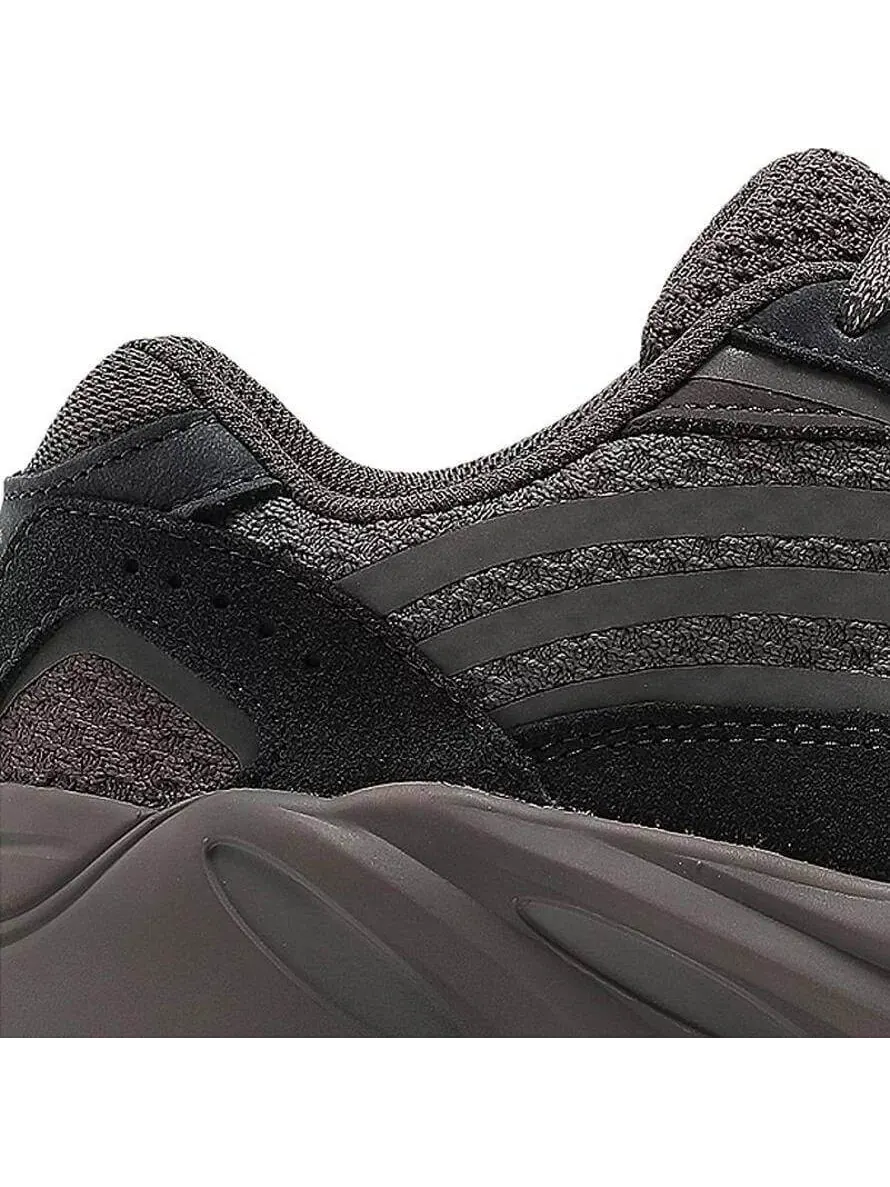 Кроссовки Yeezy Boost 700 V2 Mauve — изображение 6 из 10, бежевый
