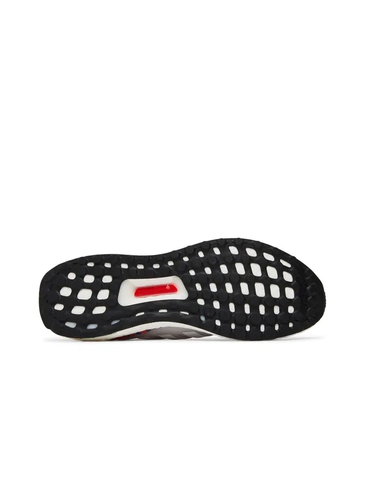 Кроссовки Adidas UltraBoost 5.0 DNA — изображение 4 из 4, белый