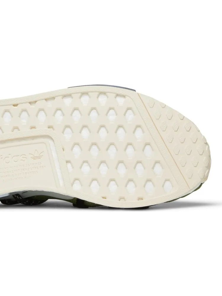 Кроссовки Adidas BBC Ice Cream x Pharrell x NMD Human Race 'Running Dog' — изображение 5 из 8, зеленый