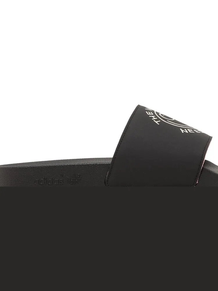 Сандалии Adidas Andre Saraiva x Adilette Slide 'The World Needs Love' — изображение 2 из 8, черный