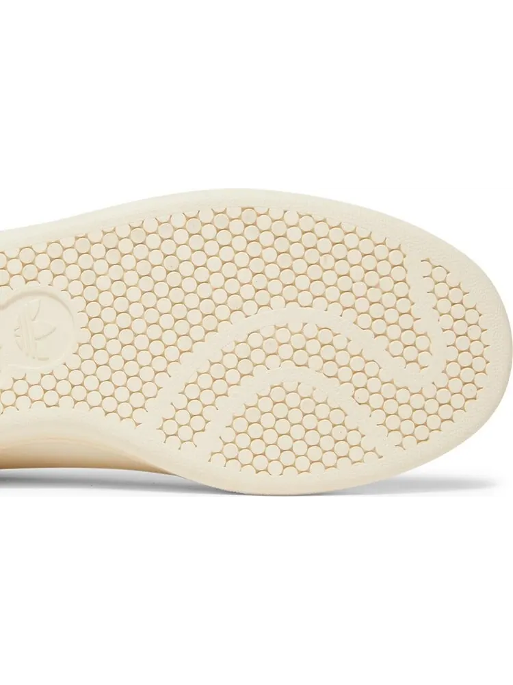 Кроссовки Adidas André Saraiva x Stan Smith 'The World Needs Love' Unisex — изображение 5 из 8, бежевый