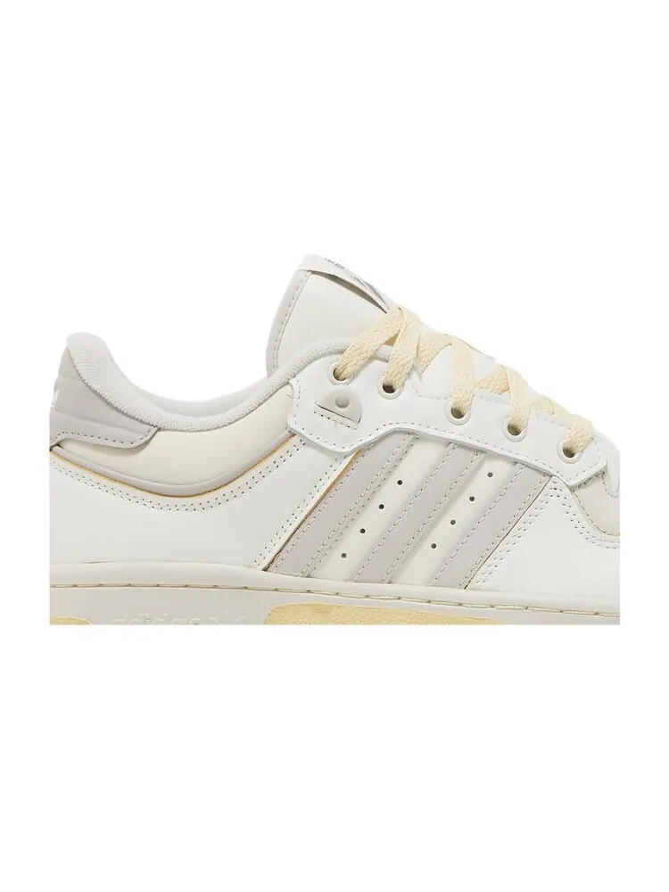 Кроссовки Adidas Rivalry Low 86 — изображение 2 из 4, белый
