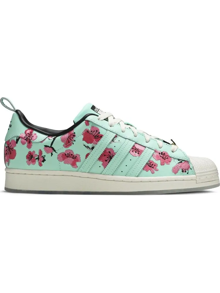 Кроссовки Adidas Arizona x Superstar 'Green Tea With Ginseng And Honey' — изображение 1 из 8, зеленый
