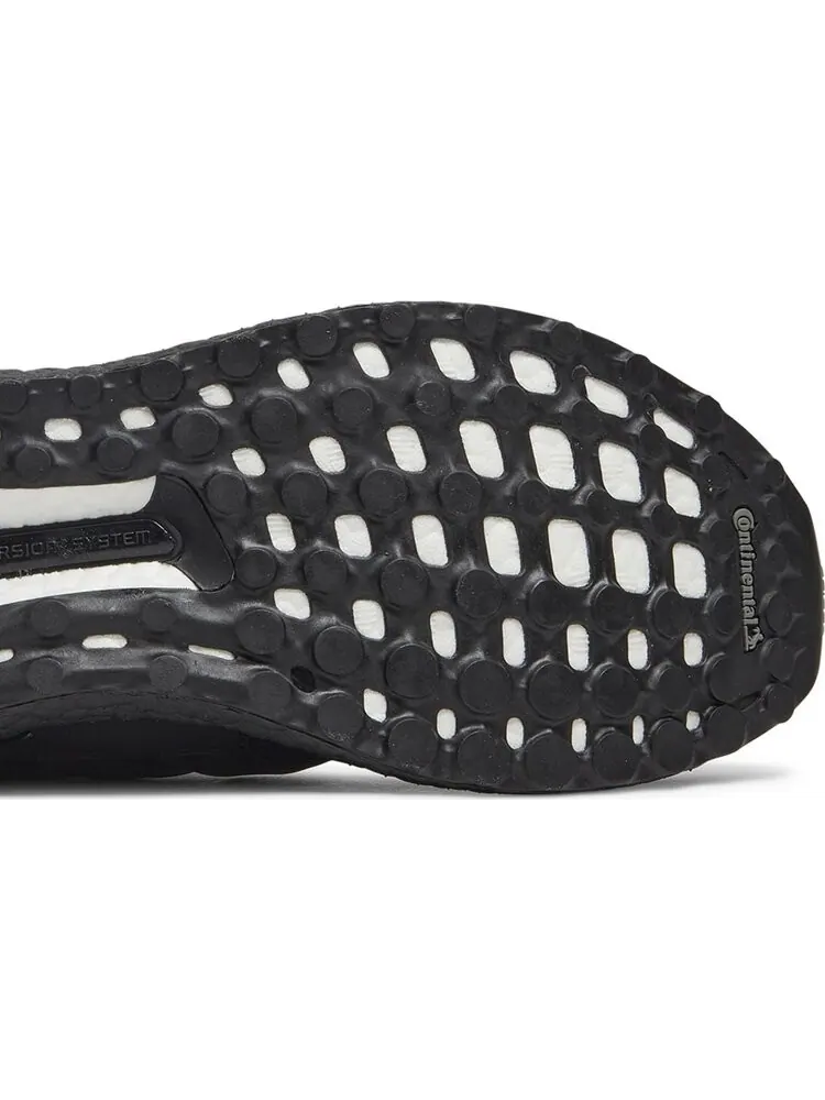 Кроссовки Adidas UltraBoost 1.0 DNA 'Oreo Toe' — изображение 5 из 8, черный
