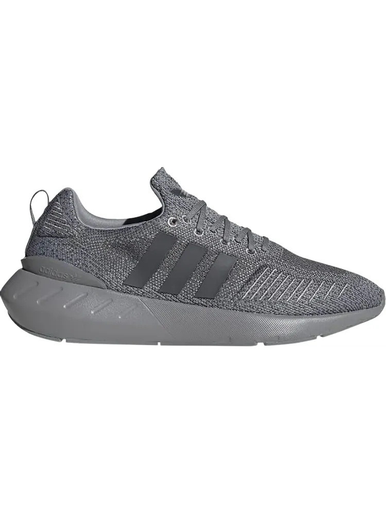 Кроссовки Adidas Swift Run 22 'Triple Grey' — изображение 1 из 1, серый
