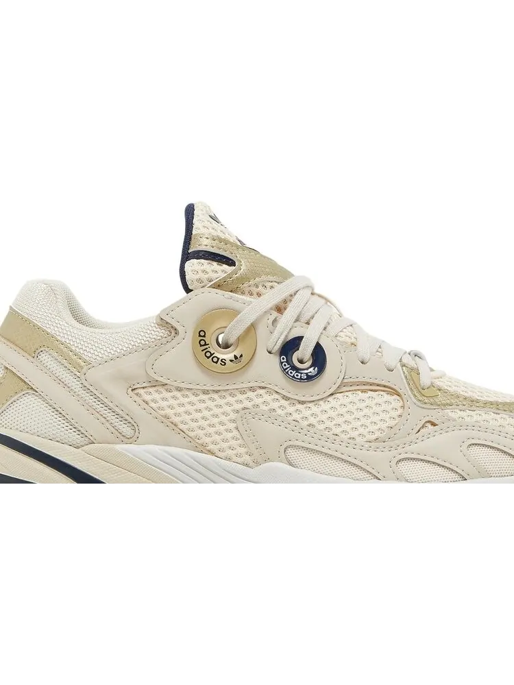 Кроссовки Adidas Wmns Astir 'Orbit Green Wonder White' — изображение 2 из 8, коричневый