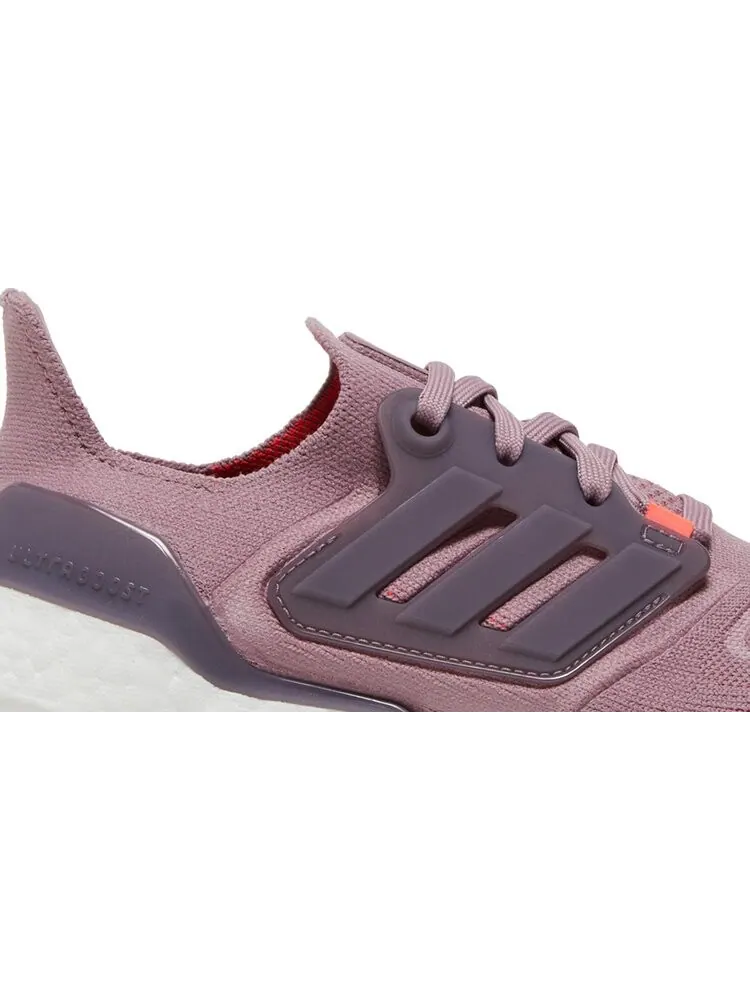 Кроссовки Adidas UltraBoost 22 Big Kid 'Magic Mauve' — изображение 2 из 8, розовый