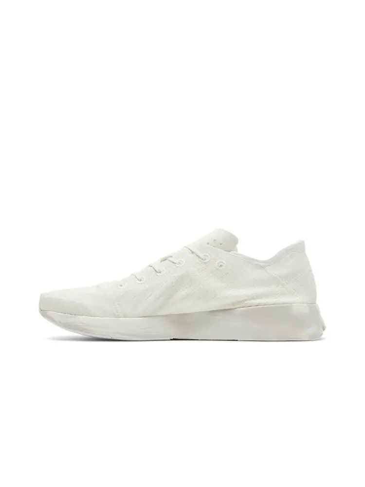 Кроссовки Adidas Allbirds x Futurecraft Footprint — изображение 3 из 4, белый