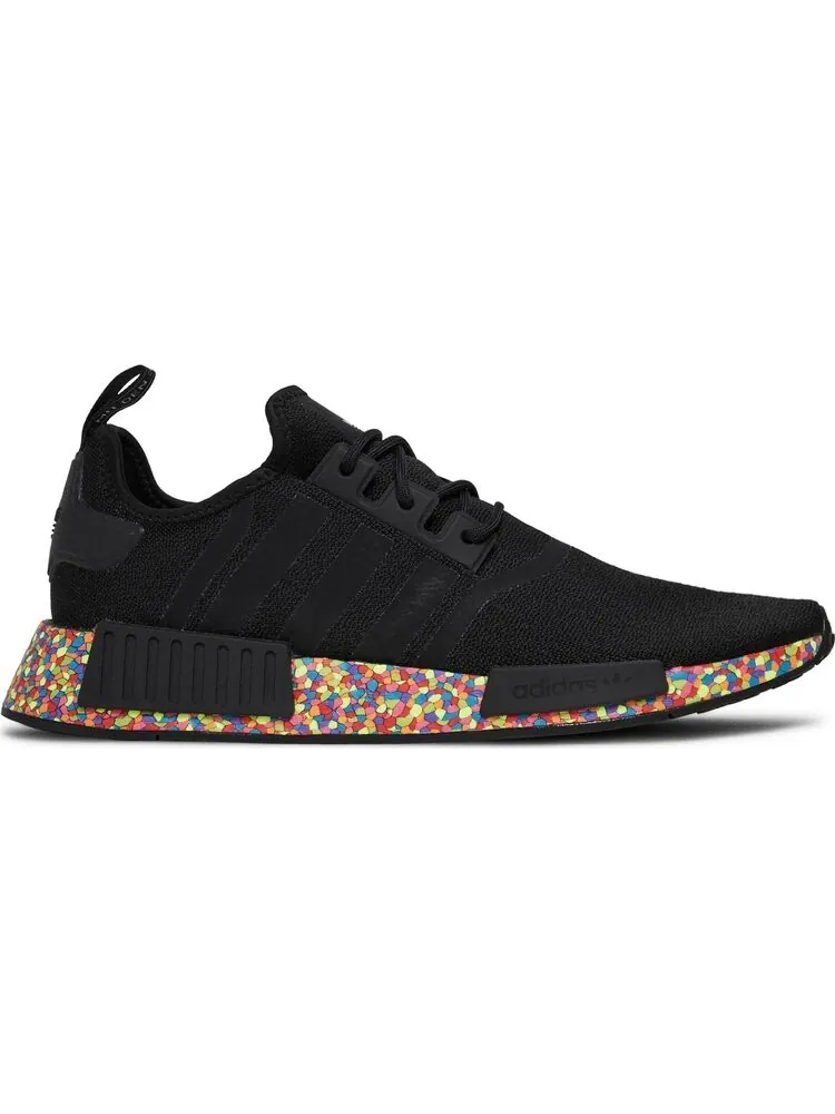 Кроссовки Adidas NMD_R1 'Mosaic Boost Pack' — изображение 1 из 8, черный