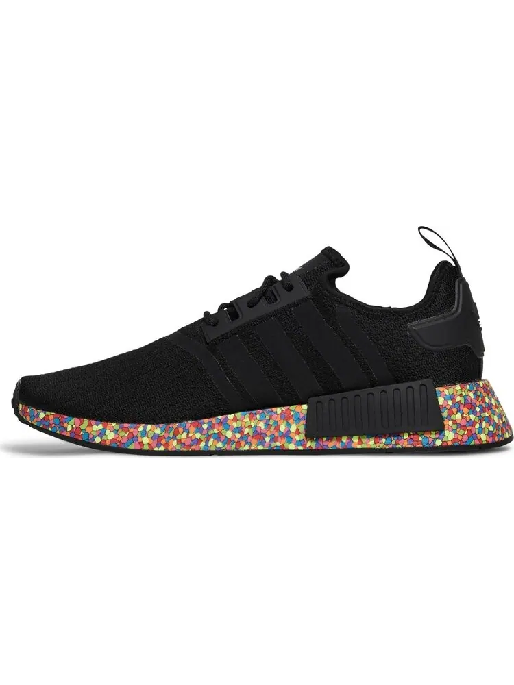 Кроссовки Adidas NMD_R1 'Mosaic Boost Pack' — изображение 3 из 8, черный