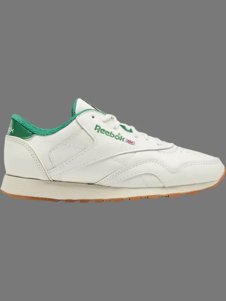 Кроссовки classic leather plus 'chalk glen green' Reebok, пломбир — изображение 1 из 1, бежевый