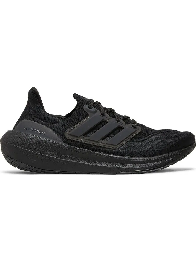 Кроссовки adidas Ultraboost Light — изображение 1 из 8, черный