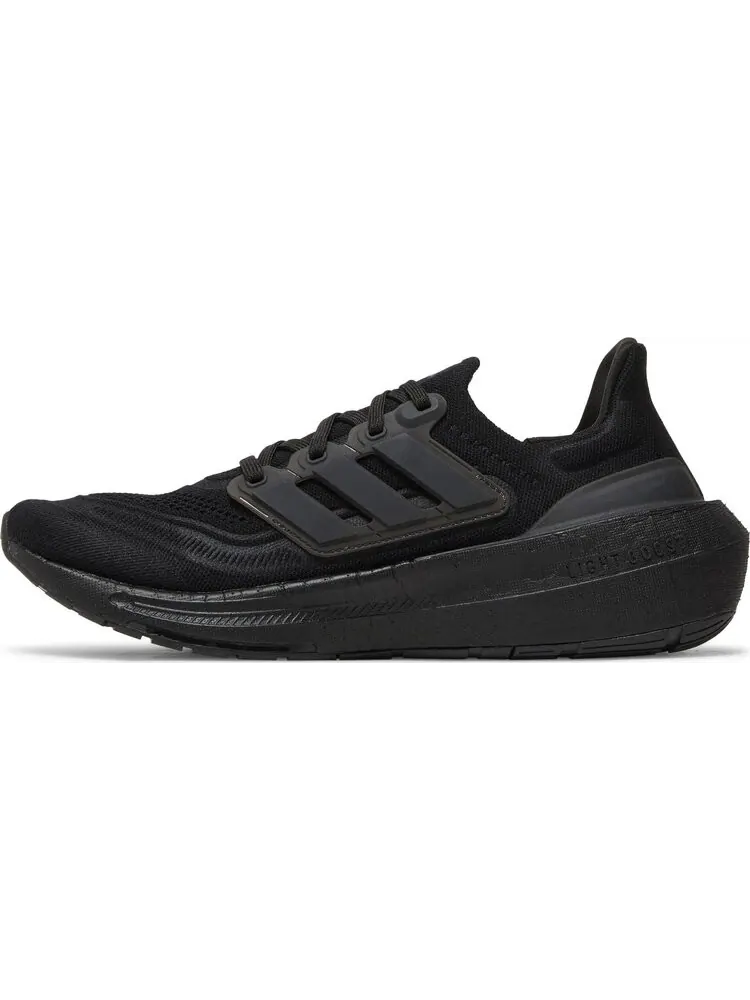 Кроссовки adidas Ultraboost Light — изображение 3 из 8, черный