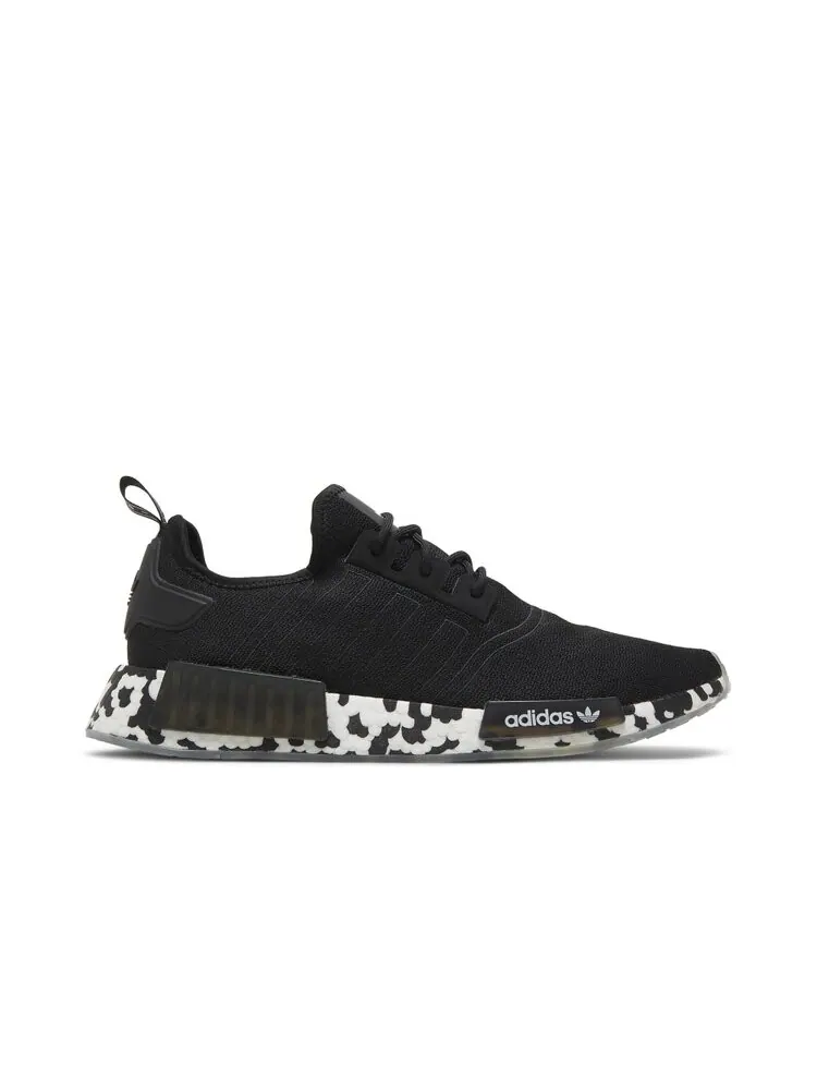 Кроссовки Adidas NMD_R1 Черные — изображение 1 из 4, черный
