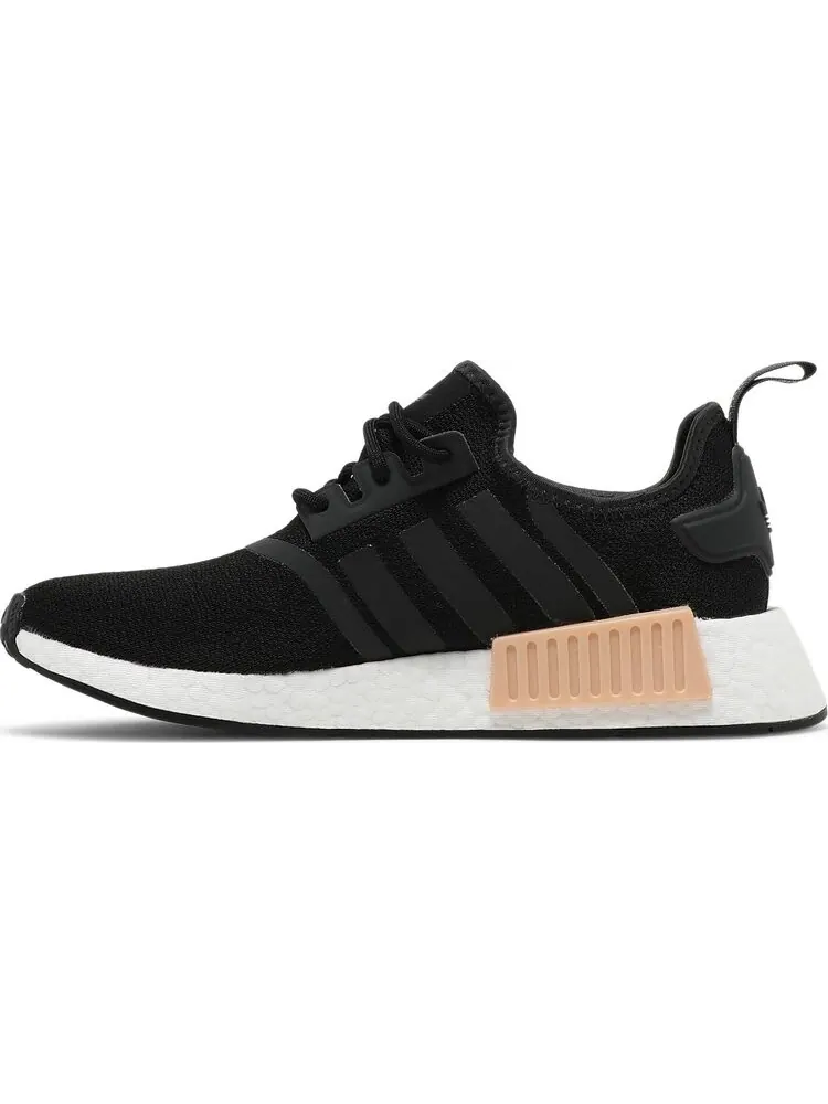 Кроссовки Adidas Wmns NMD_R1 'Black Carbon' — изображение 3 из 8, черный