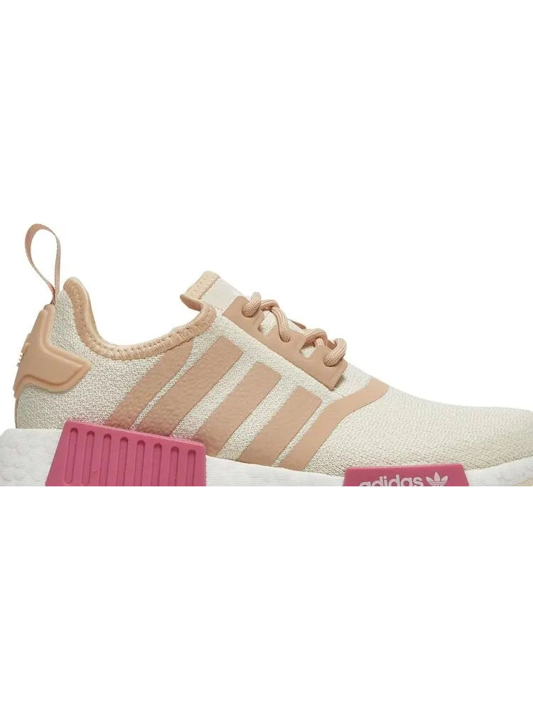 Кроссовки Adidas Wmns NMD_R1 'Wonder White Halo Blush' — изображение 2 из 8, бежевый