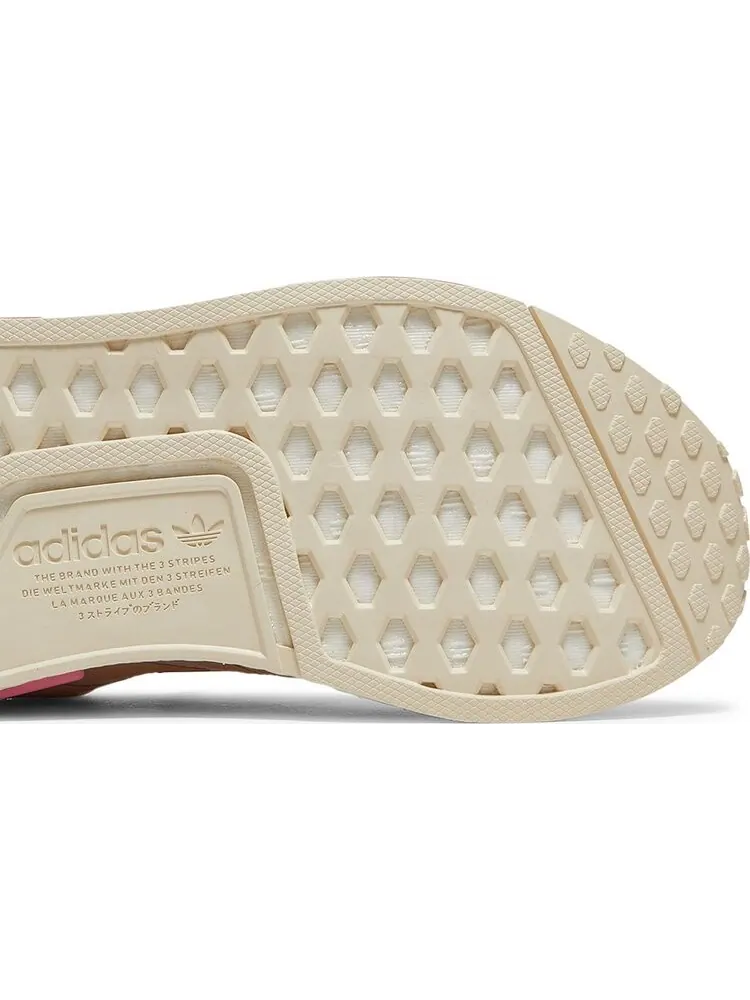 Кроссовки Adidas Wmns NMD_R1 'Wonder White Halo Blush' — изображение 5 из 8, бежевый