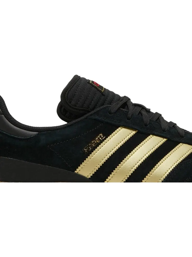 Кроссовки Adidas Busenitz 'Black Gold Metallic' — изображение 2 из 8, черный