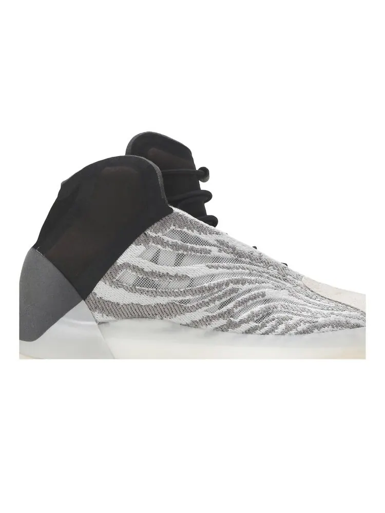 Кроссовки Adidas Yeezy Quantum Kids — изображение 2 из 4, белый