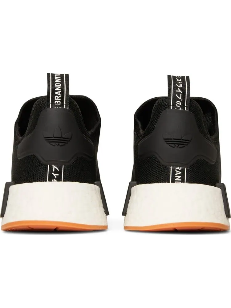 Кроссовки Adidas NMD_R1 Primeblue 'Black Gum' — изображение 6 из 8, черный