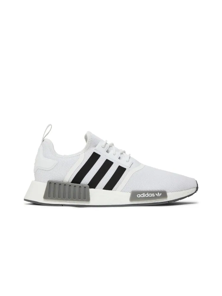 Кроссовки Adidas NMD_R1 Primeblue — изображение 1 из 4, белый