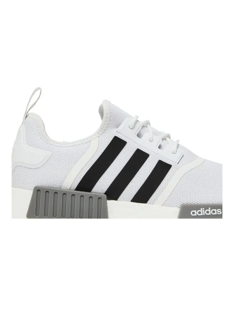 Кроссовки Adidas NMD_R1 Primeblue — изображение 2 из 4, белый