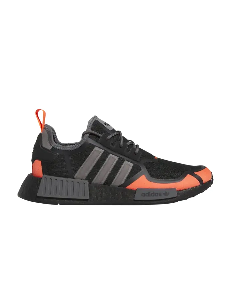 Кроссовки Adidas NMD_R1 — изображение 1 из 1, черный
