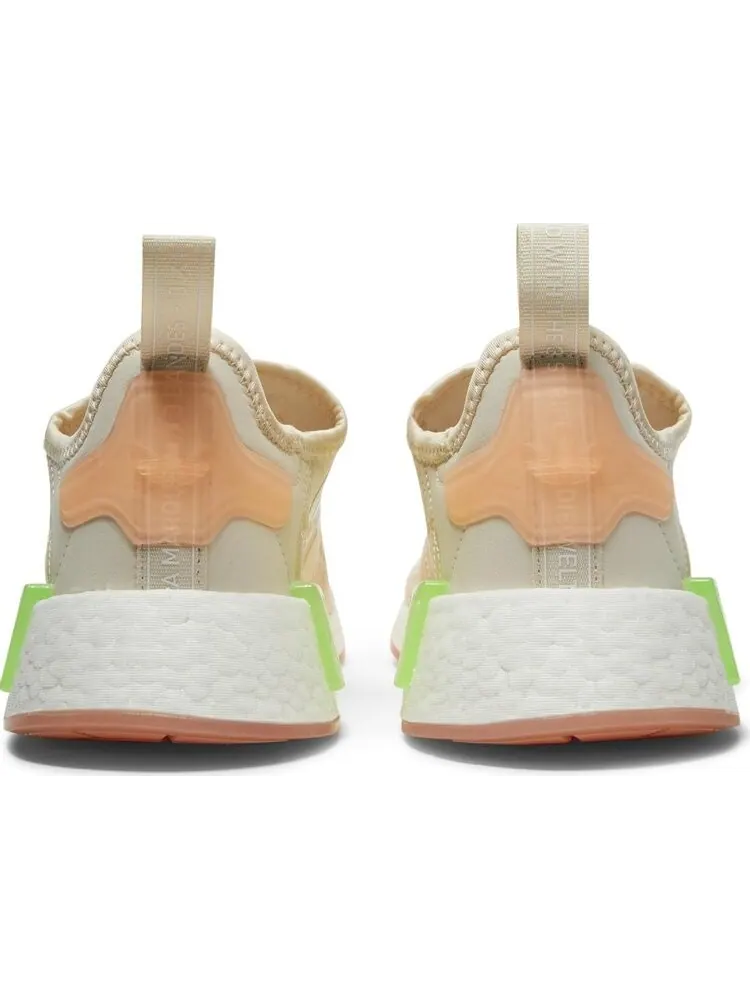 Кроссовки Adidas Wmns NMD_R1 'Wonder White Signal Green' — изображение 6 из 8, бежевый