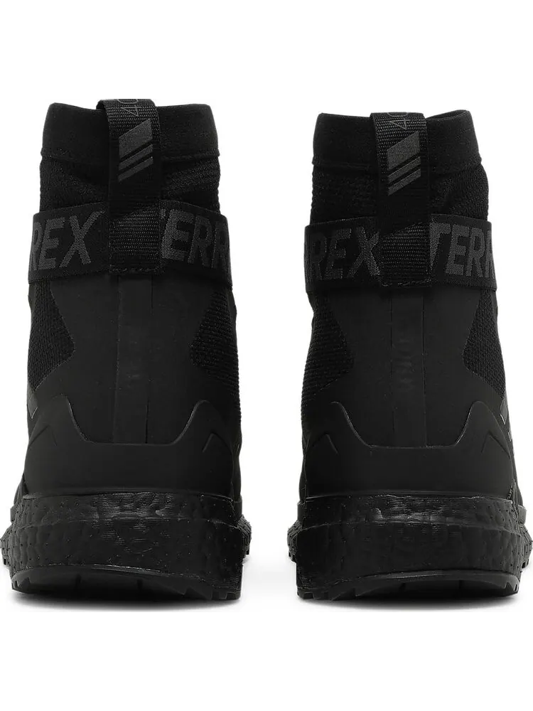 Ботинки Adidas Pharrell x Terrex Free Hiker Zip 'Triple Black' — изображение 6 из 8, черный