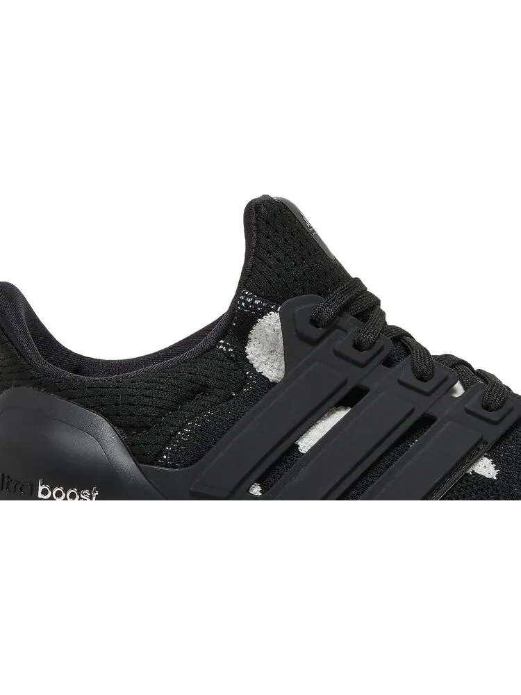 Кроссовки Adidas Wmns UltraBoost Cold.RDY 'Polka Dot' — изображение 2 из 8, черный