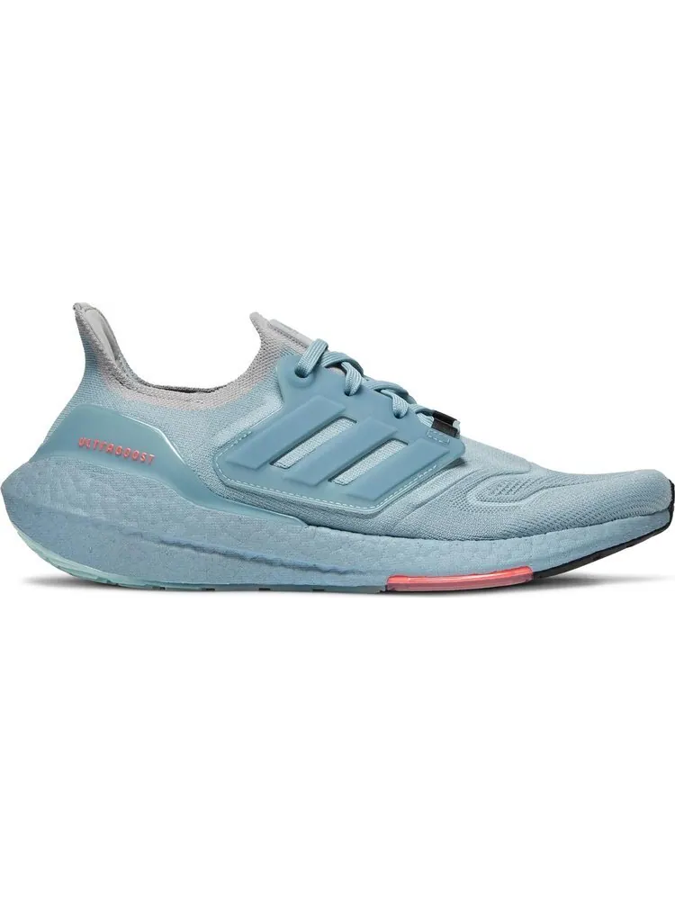 Кроссовки Adidas UltraBoost 22 'Magic Grey' — изображение 1 из 8, серый