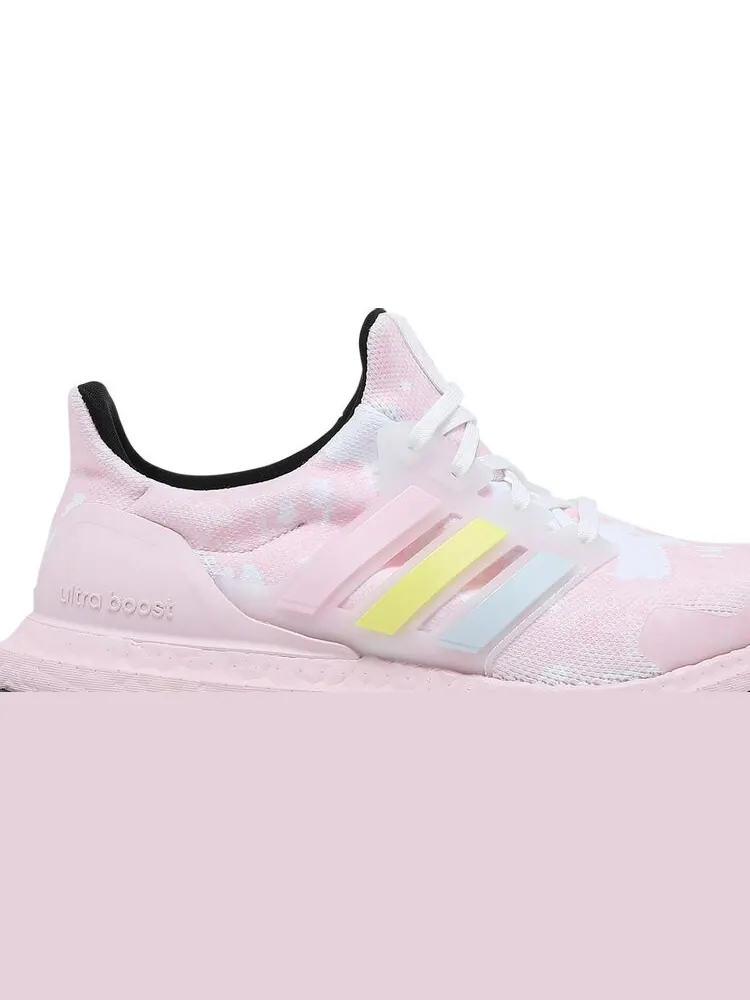 Кроссовки Adidas Wmns UltraBoost 'Pastel Pink' — изображение 2 из 8, розовый