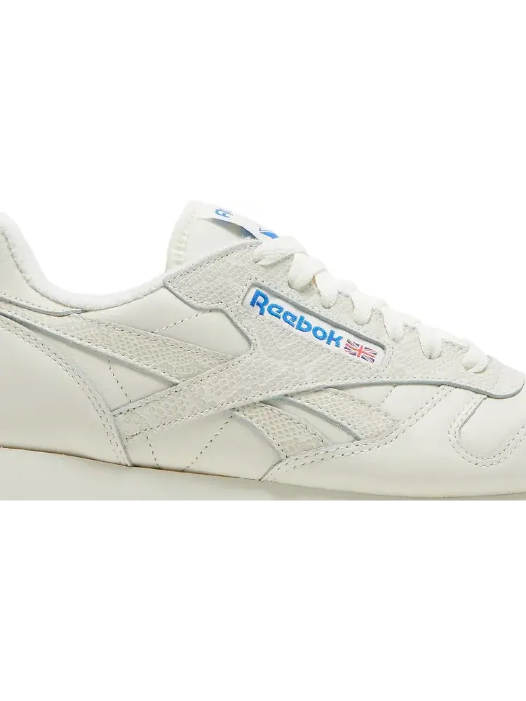 Кроссовки awake ny x classic leather 'white snakeskin' Reebok, пломбир — изображение 2 из 8, бежевый
