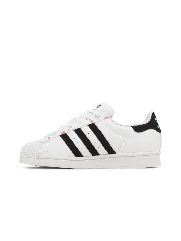 Кроссовки adidas Kevin Lyons x Superstar Big Kids 'Create Your Future' — изображение 4 из 9, белый/черный/голубой