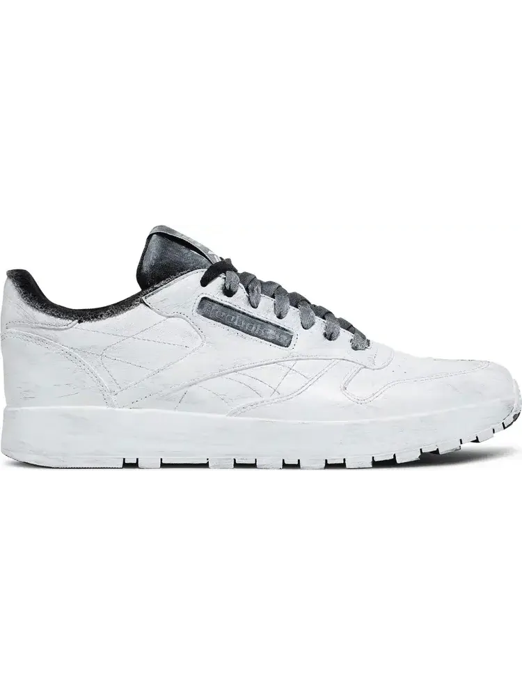 Кроссовки maison margiela x classic leather tabi 'whiteout' Reebok — изображение 1 из 8, белый