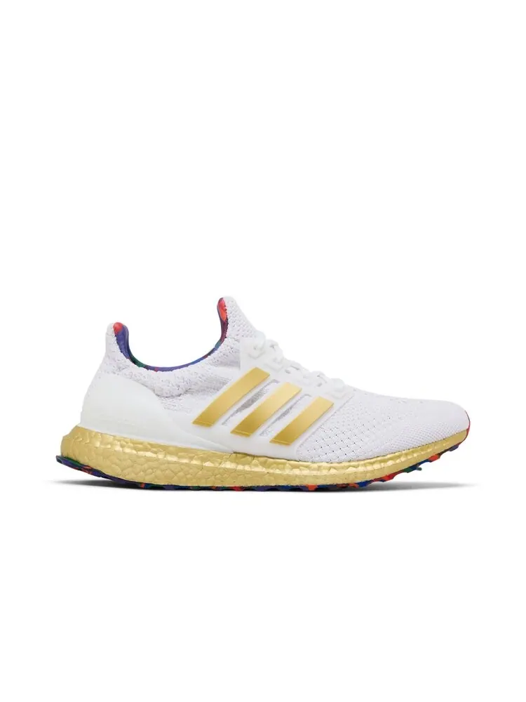 Кроссовки Adidas UltraBoost 5.0 DNA — изображение 1 из 4, белый