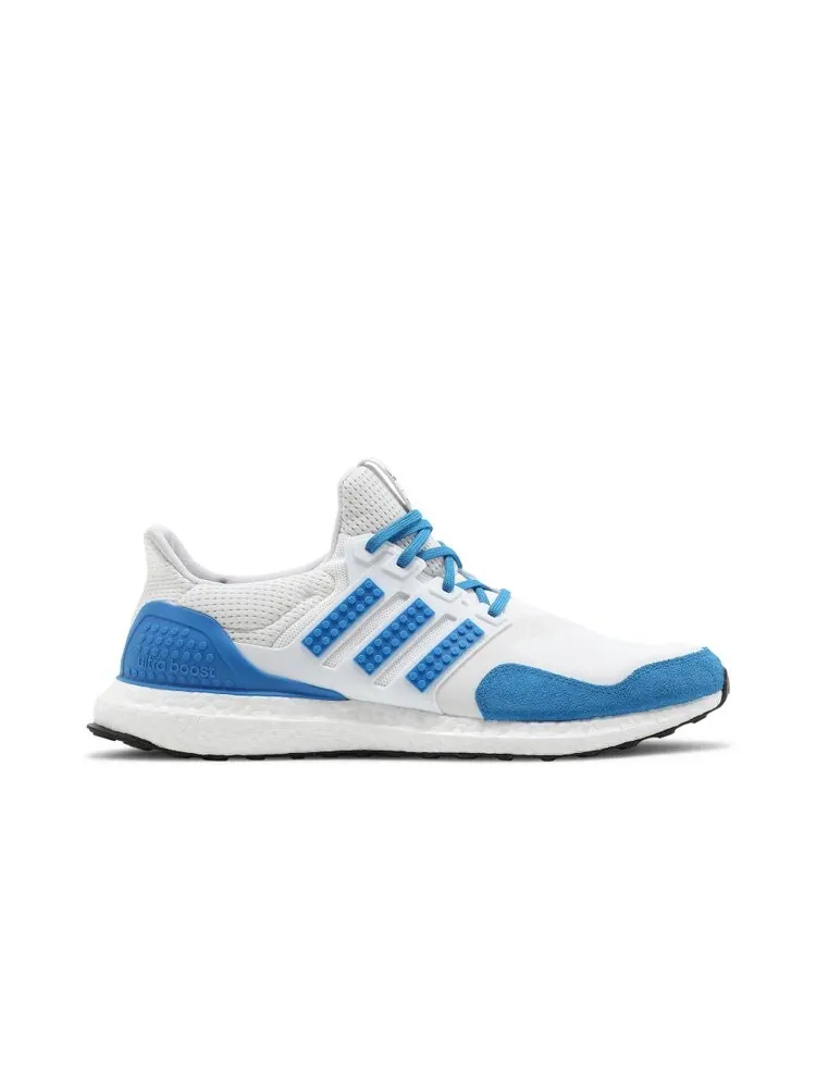 Кроссовки Adidas LEGO x UltraBoost — изображение 1 из 4, белый