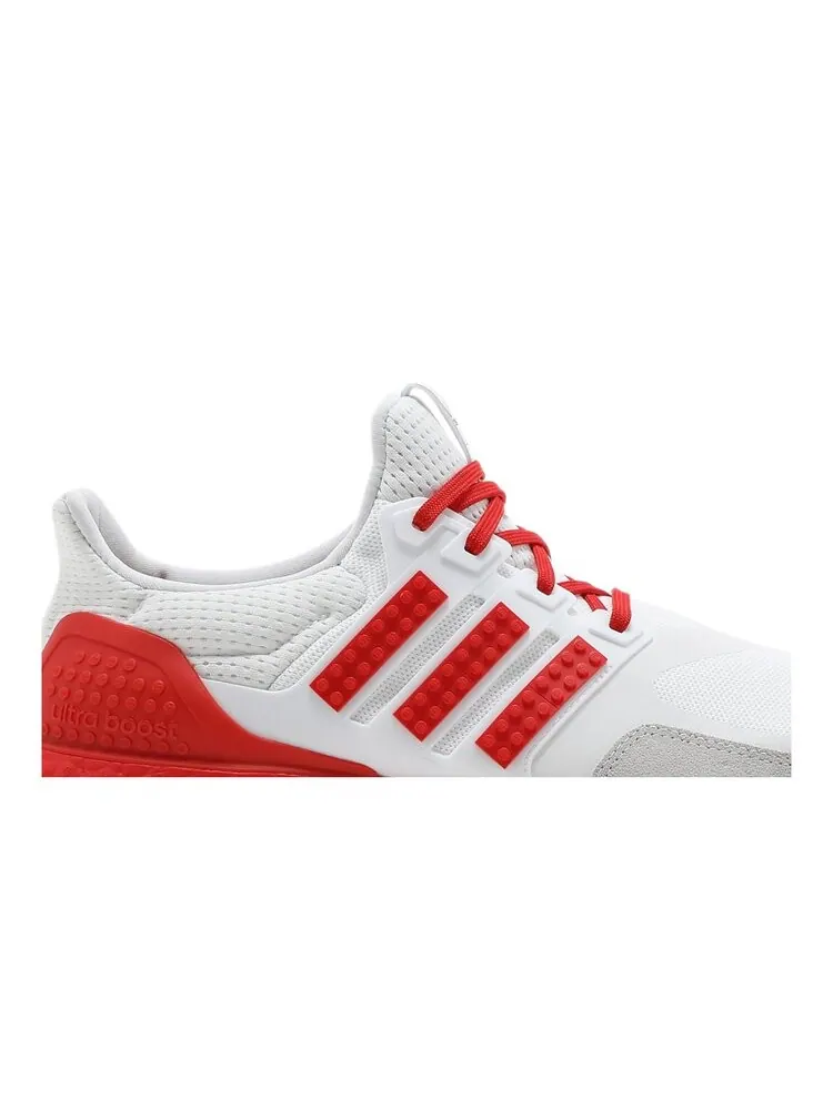 Кроссовки Adidas LEGO x UltraBoost — изображение 2 из 4, белый