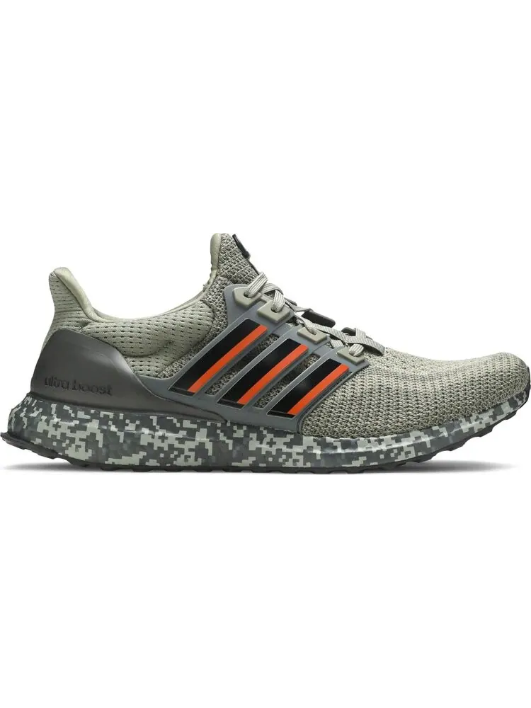 Кроссовки Adidas UltraBoost DNA 'Digital Camo - Legend Earth' — изображение 1 из 8, зеленый