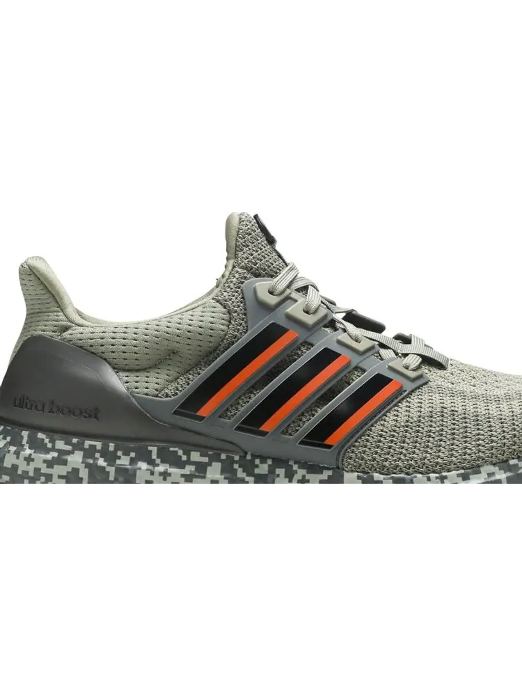 Кроссовки Adidas UltraBoost DNA 'Digital Camo - Legend Earth' — изображение 2 из 8, зеленый