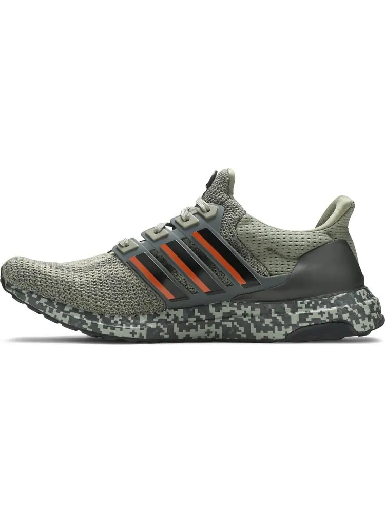 Кроссовки Adidas UltraBoost DNA 'Digital Camo - Legend Earth' — изображение 3 из 8, зеленый