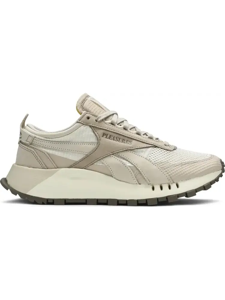 Кроссовки pleasures x classic leather legacy 'california desert' Reebok — изображение 1 из 8, загар