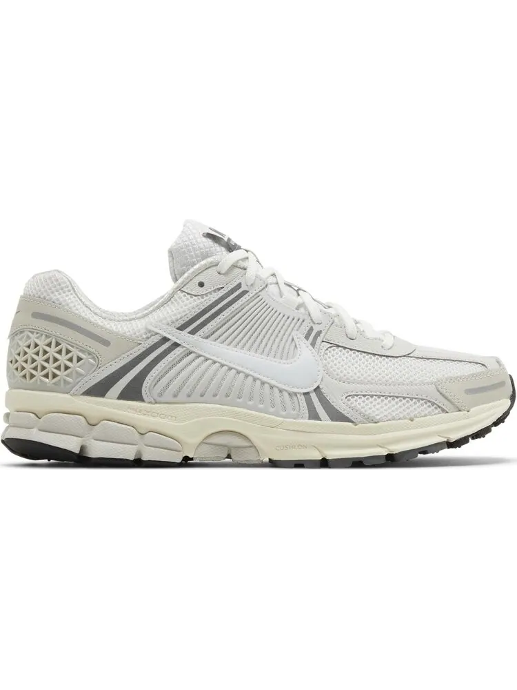 Кроссовки Air Zoom Vomero 5 'Platinum Tint' — изображение 1 из 4, белый
