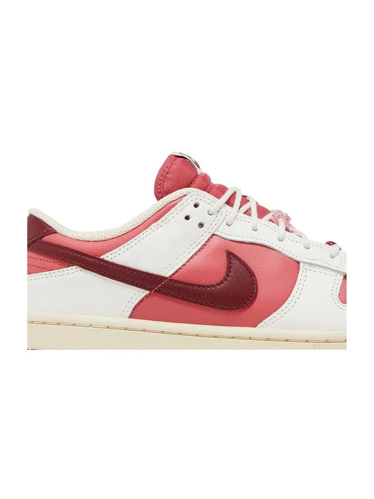 Кроссовки Nike Wmns Dunk Low 'Valentine's Day 2024 Alternate' — изображение 3 из 9, красный/розовый