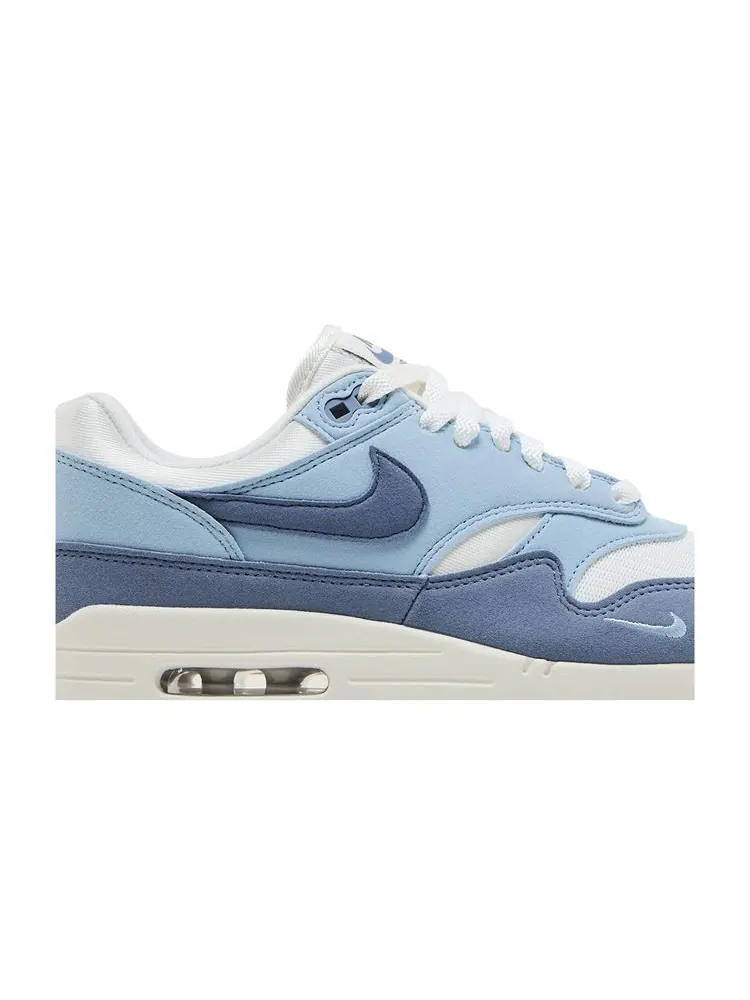 Кроссовки Wmns Air Max 1 '87 Textile 'Light Armory Blue' — изображение 2 из 8, синий