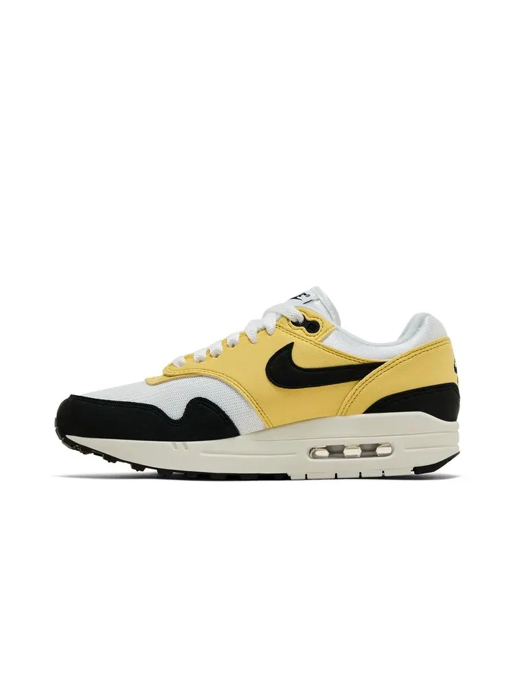 Кроссовки Wmns Air Max 1 '87 Textile 'Saturn Gold Black' — изображение 3 из 8, желтый