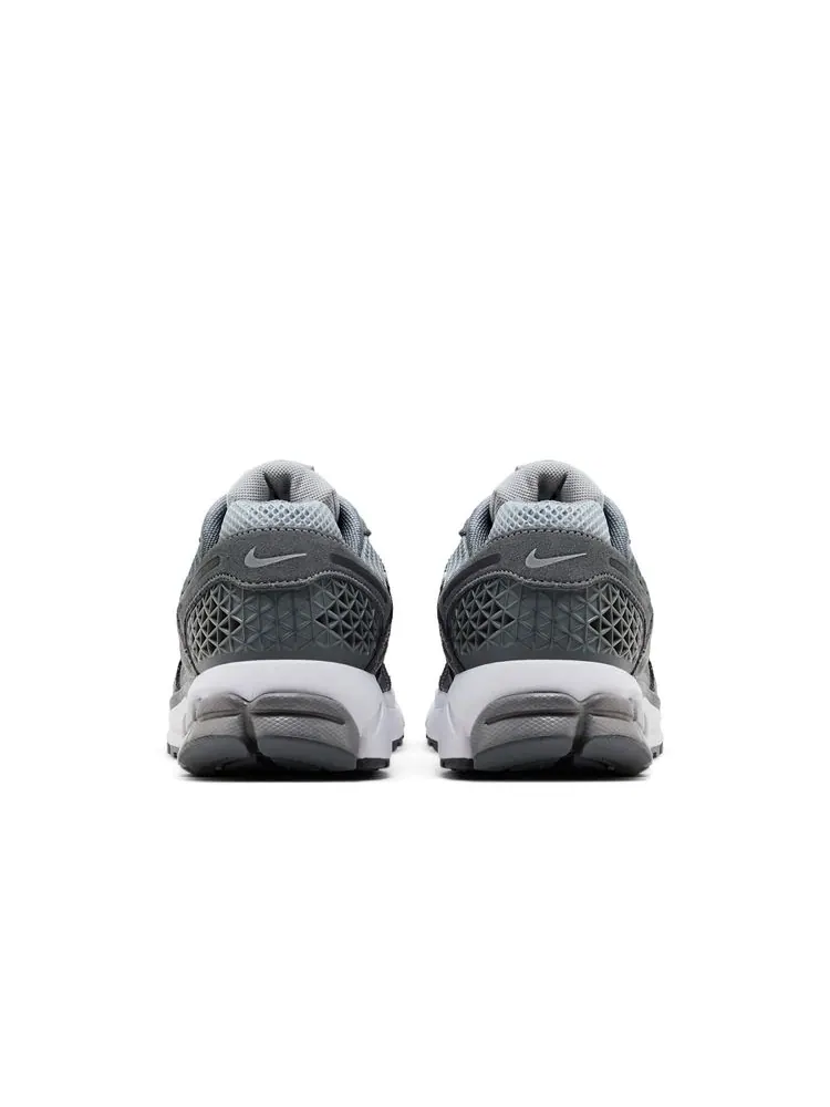 Кроссовки Air Zoom Vomero 5 'Cool Grey' — изображение 6 из 8, серый