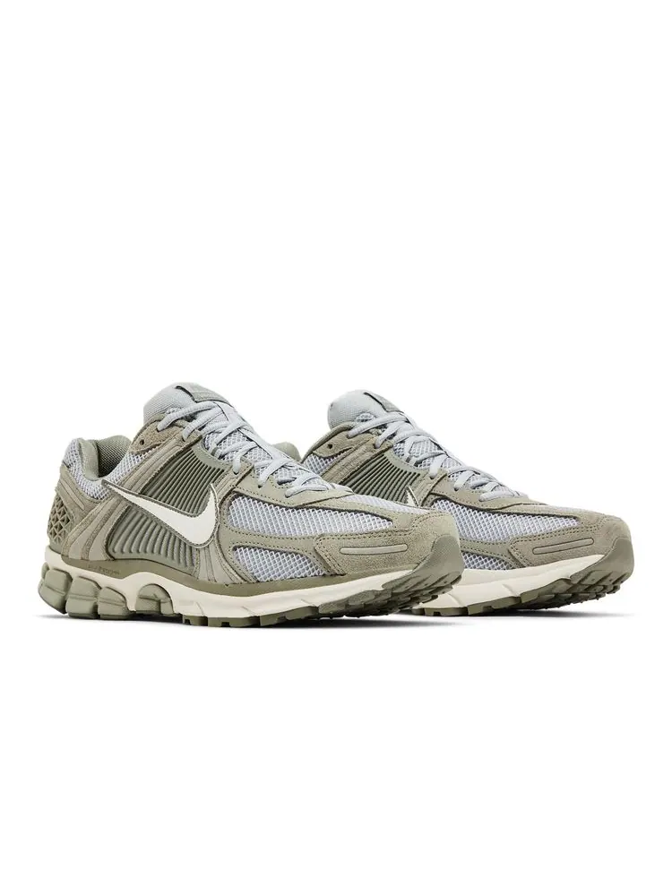 Кроссовки Air Zoom Vomero 5 'Dark Stucco' — изображение 8 из 8, штукатурный