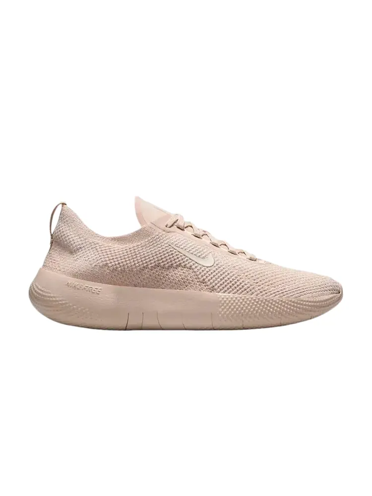 Кроссовки Nike Wmns Free 2025 — изображение 1 из 1, белый
